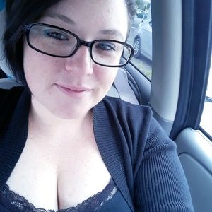 Meet your Posher, Casey